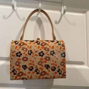 Beautiful 1950s leather handbag